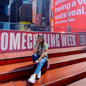 Meet your Posher, Samantha